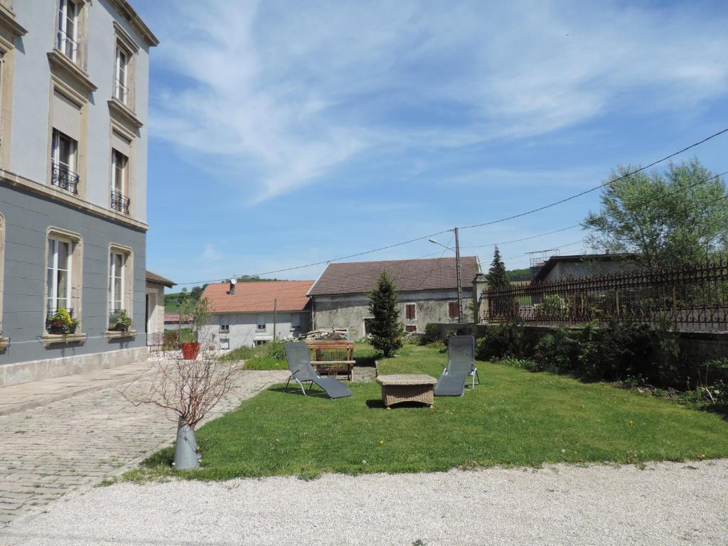 Bed and Breakfast Le Jardin Des Lys Gemmelaincourt Екстер'єр фото